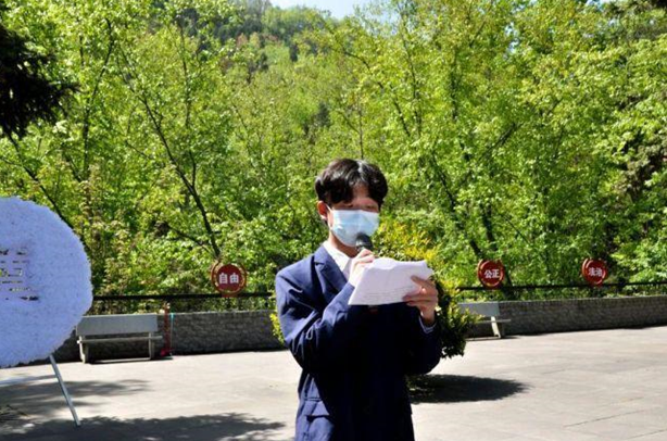 信息工程系“緬懷革命先烈、傳承紅色基因、爭(zhēng)做報(bào)國(guó)青年”黨史學(xué)習(xí)教育團(tuán)日活動(dòng)