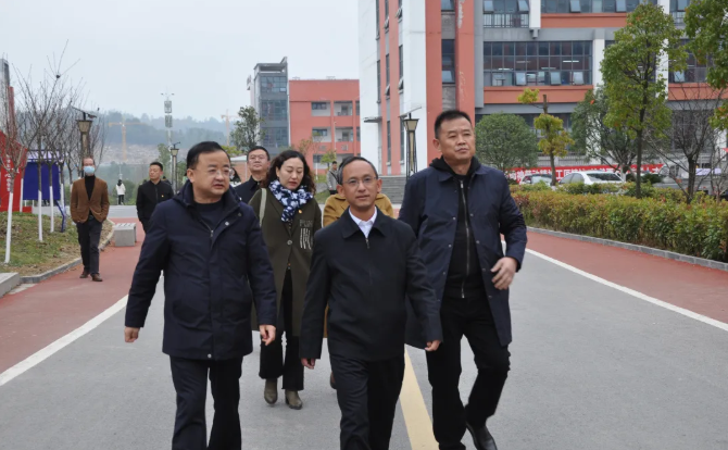 畢節(jié)市人民政府副市長丹彤一行赴我院調研